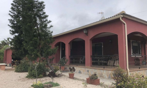 Sprzedaż - Finca nieruchomość wiejska -
Callosa de Segura