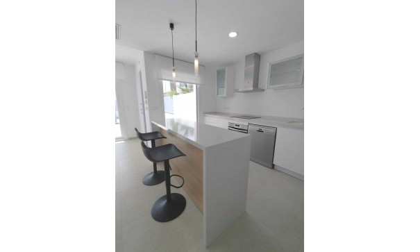 Venta - Chalet Independiente -
San Miguel de Salinas - San Miguel