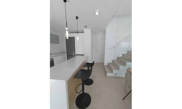 Venta - Chalet Independiente -
San Miguel de Salinas - San Miguel