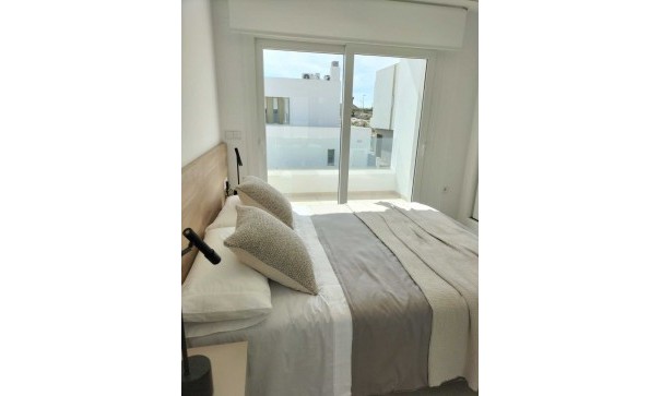 Venta - Chalet Independiente -
San Miguel de Salinas - San Miguel