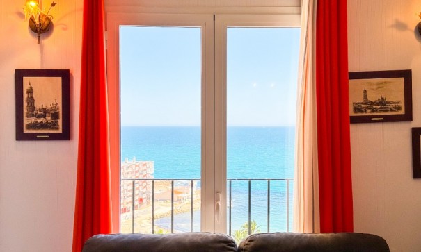 Resale - Wohnung Appartement -
Torrevieja
