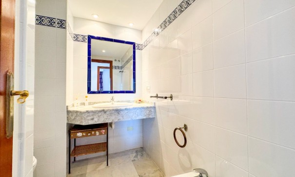 Resale - Wohnung Appartement -
Torrevieja