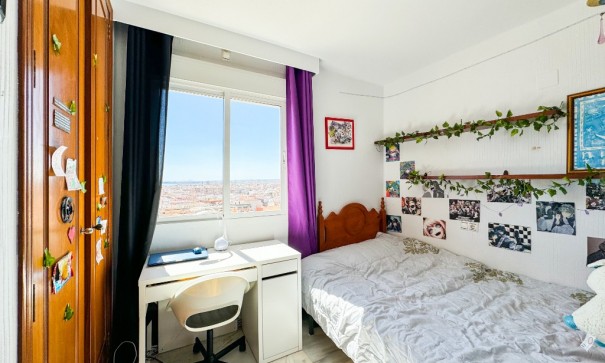 Resale - Wohnung Appartement -
Torrevieja