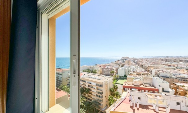 Resale - Wohnung Appartement -
Torrevieja
