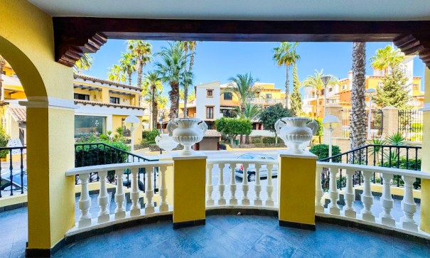 Resale - Wohnung Appartement -
Torrevieja