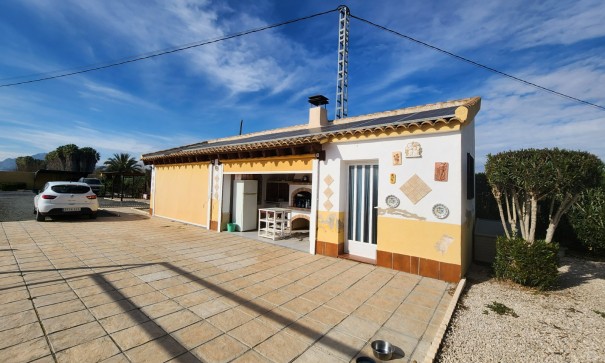 Återförsäljning - Finca lantlig egendom -
Catral