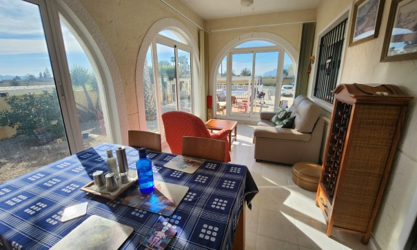 Återförsäljning - Finca lantlig egendom -
Catral