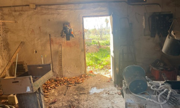 Herverkoop - Finca Landelijk pand -
Rojales