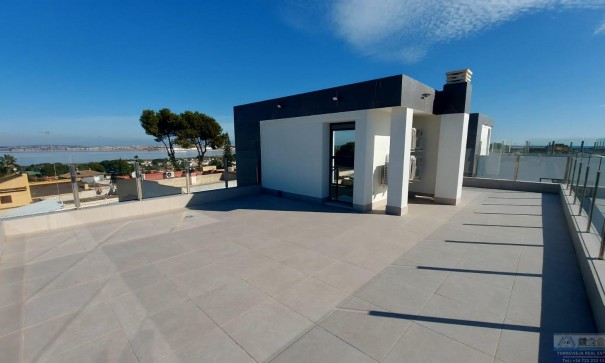 Sale - Detached Villa -
Torrevieja - Los Balcones