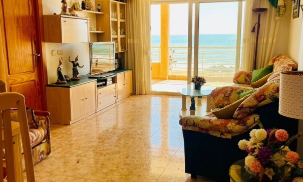 Herverkoop - Apartement Flat -
Torrevieja