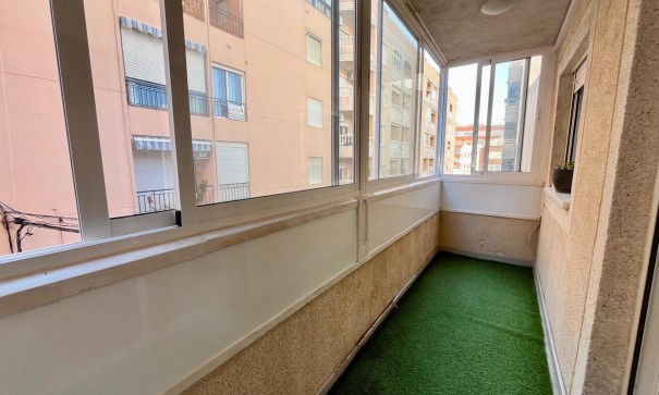Venta - Apartamento piso -
Torrevieja