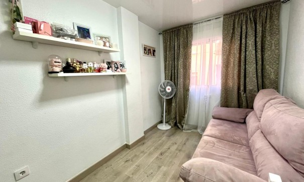 Venta - Apartamento piso -
Torrevieja