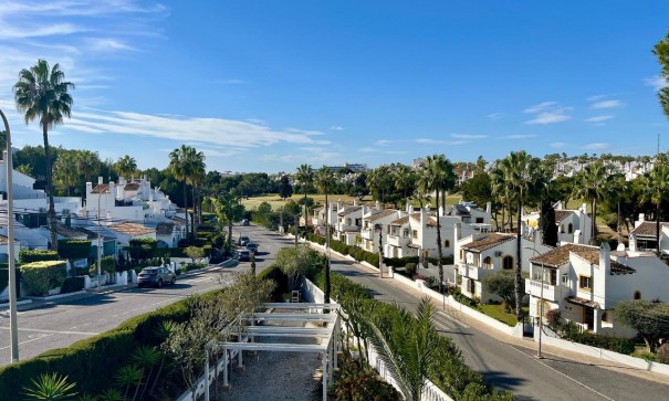 Venta - Chalet Independiente -
Villamartín