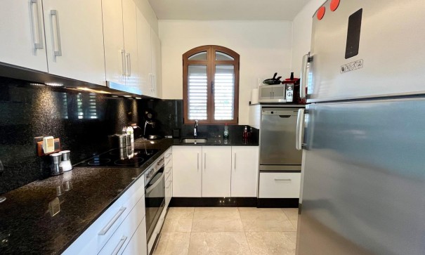 Venta - Chalet Independiente -
Villamartín