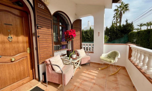 Venta - Chalet Independiente -
Villamartín