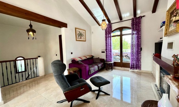 Venta - Chalet Independiente -
Villamartín