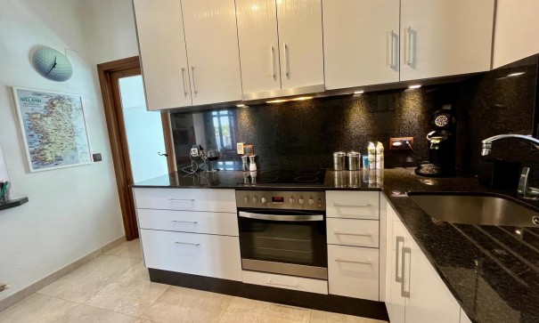 Venta - Chalet Independiente -
Villamartín