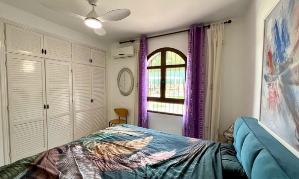 Venta - Chalet Independiente -
Villamartín