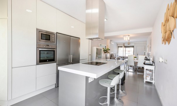 Revente - Appartement -
Elche