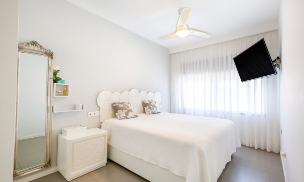 Revente - Appartement -
Elche