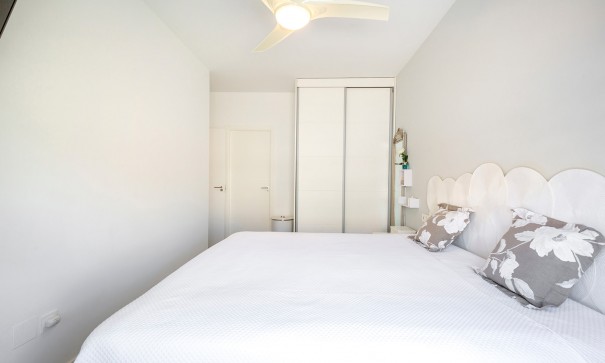 Revente - Appartement -
Elche