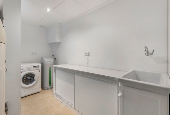 Herverkoop - Vrijstaande Villa -
Torrevieja