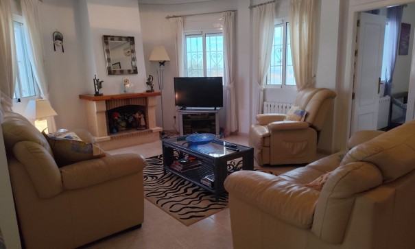 Venta - Chalet Independiente -
Bigastro