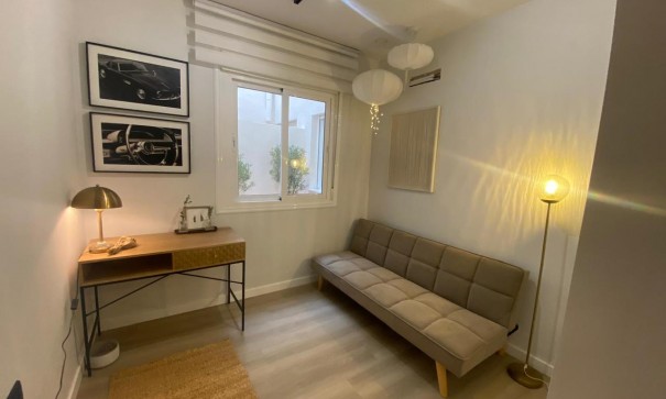 Revente - Appartement -
San Miguel de Salinas - San Miguel