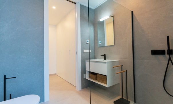 Videresalg - Fritliggende villa -
Rojales