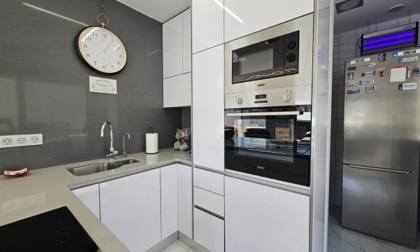 Videresalg - Fritliggende villa -
Villamartín