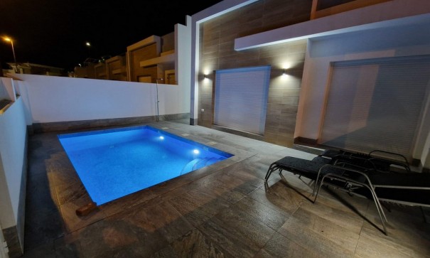 Revente - Villa Individuelle -
Avileses