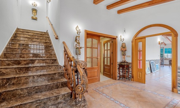 Återförsäljning - Fristående villa -
Torrevieja