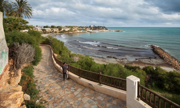 Sale - Detached Villa -
Orihuela Costa - Cabo Roig