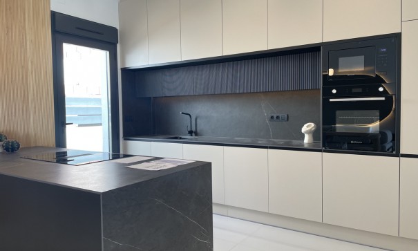 Resale - Freistehende Villa -
San Miguel de Salinas - San Miguel