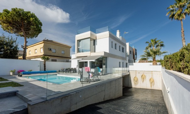 Sale - Finca Country Property -
Los Balcones - Los Altos del Edén - Los Balcones