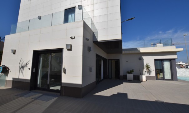 Sprzedaż - Willa wolnostojąca -
San Miguel de Salinas