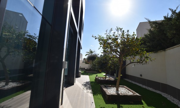 Sprzedaż - Willa wolnostojąca -
San Miguel de Salinas