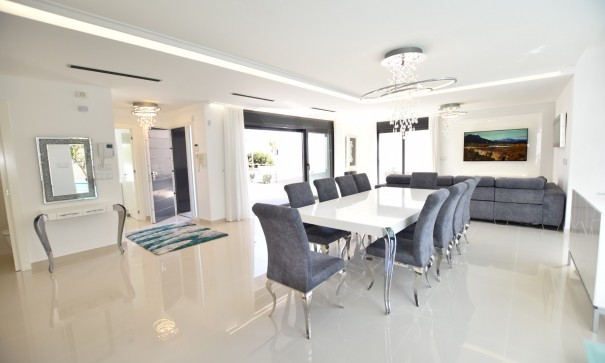 Sprzedaż - Willa wolnostojąca -
San Miguel de Salinas