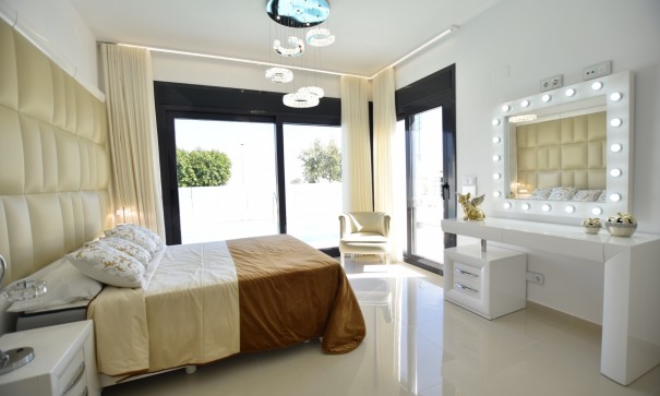 Sprzedaż - Willa wolnostojąca -
San Miguel de Salinas