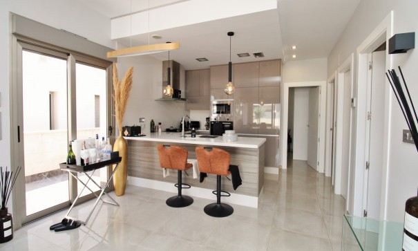 Venta - Chalet Independiente -
Villamartín