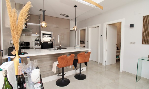 Venta - Chalet Independiente -
Villamartín