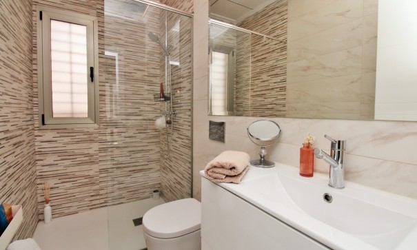 Venta - Chalet Independiente -
Villamartín