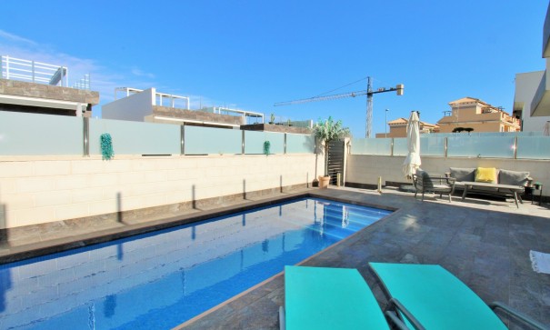 Venta - Chalet Independiente -
Villamartín