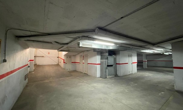 Sale - Garage -
Torrevieja - Playa del cura
