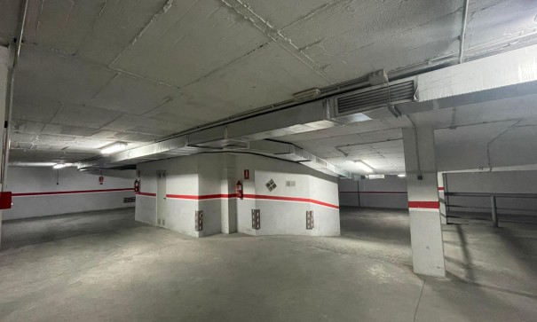 Sale - Garage -
Torrevieja - Playa del cura