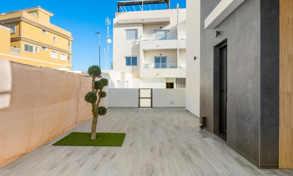 Resale - Freistehende Villa -
Benijofar