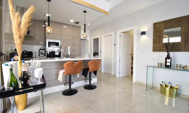 Återförsäljning - Fristående villa -
Orihuela Costa - Villamartin