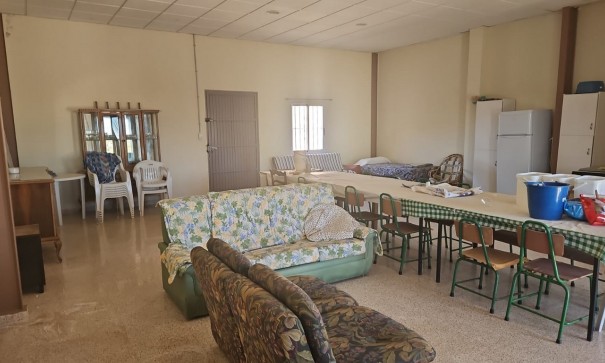 Återförsäljning - Finca lantlig egendom -
Albatera