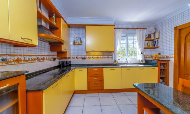 Sale - Finca Country Property -
Torrevieja