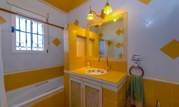 Sale - Finca Country Property -
Torrevieja